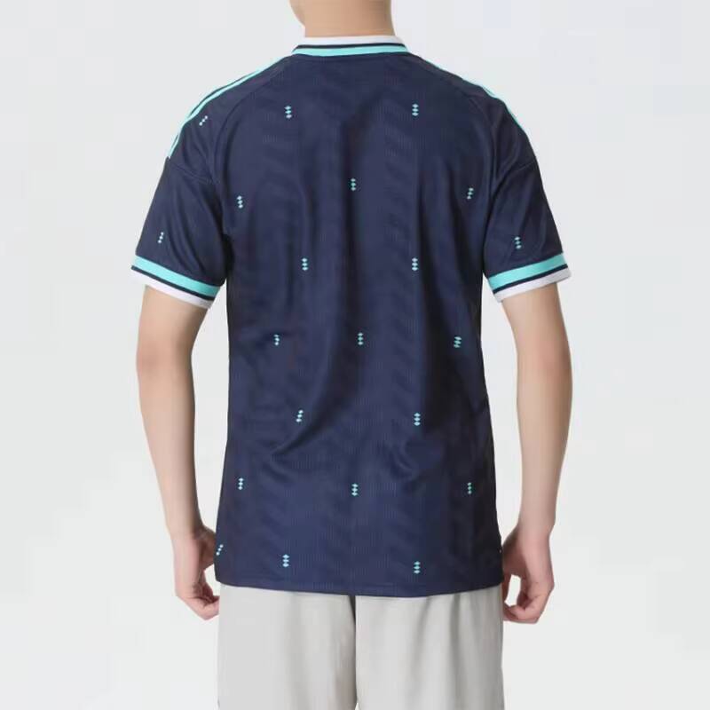 เสื้อทีมเยอรมนีอาดิดาส โคลเวอร - Crossfit Training บทวิจารณ์และราคา