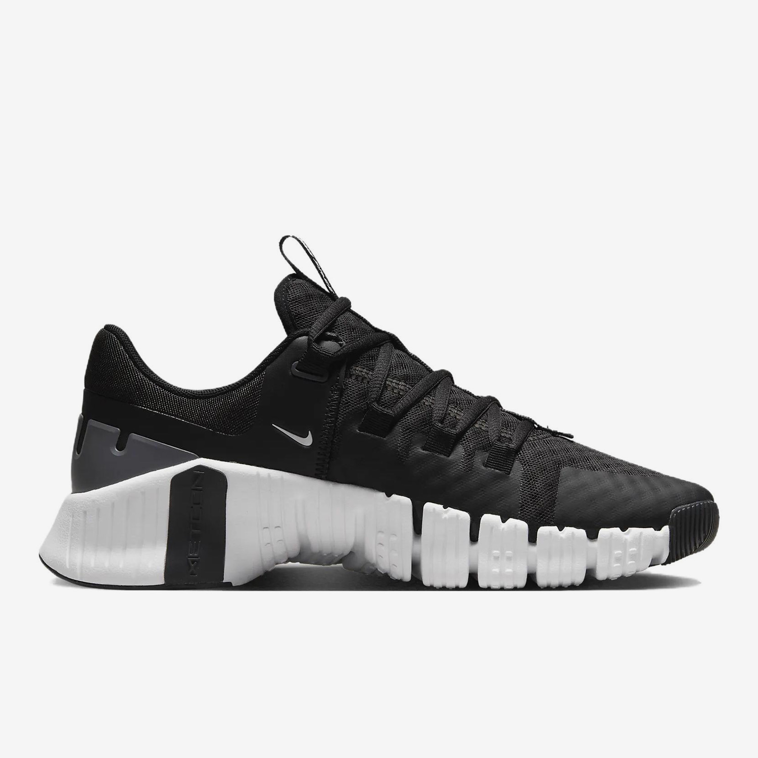 รองเท้าฝึกซ้อมระบายอากาศ Nike  - Nike Shoes Free Metcon 5 บทวิจารณ์และราคา